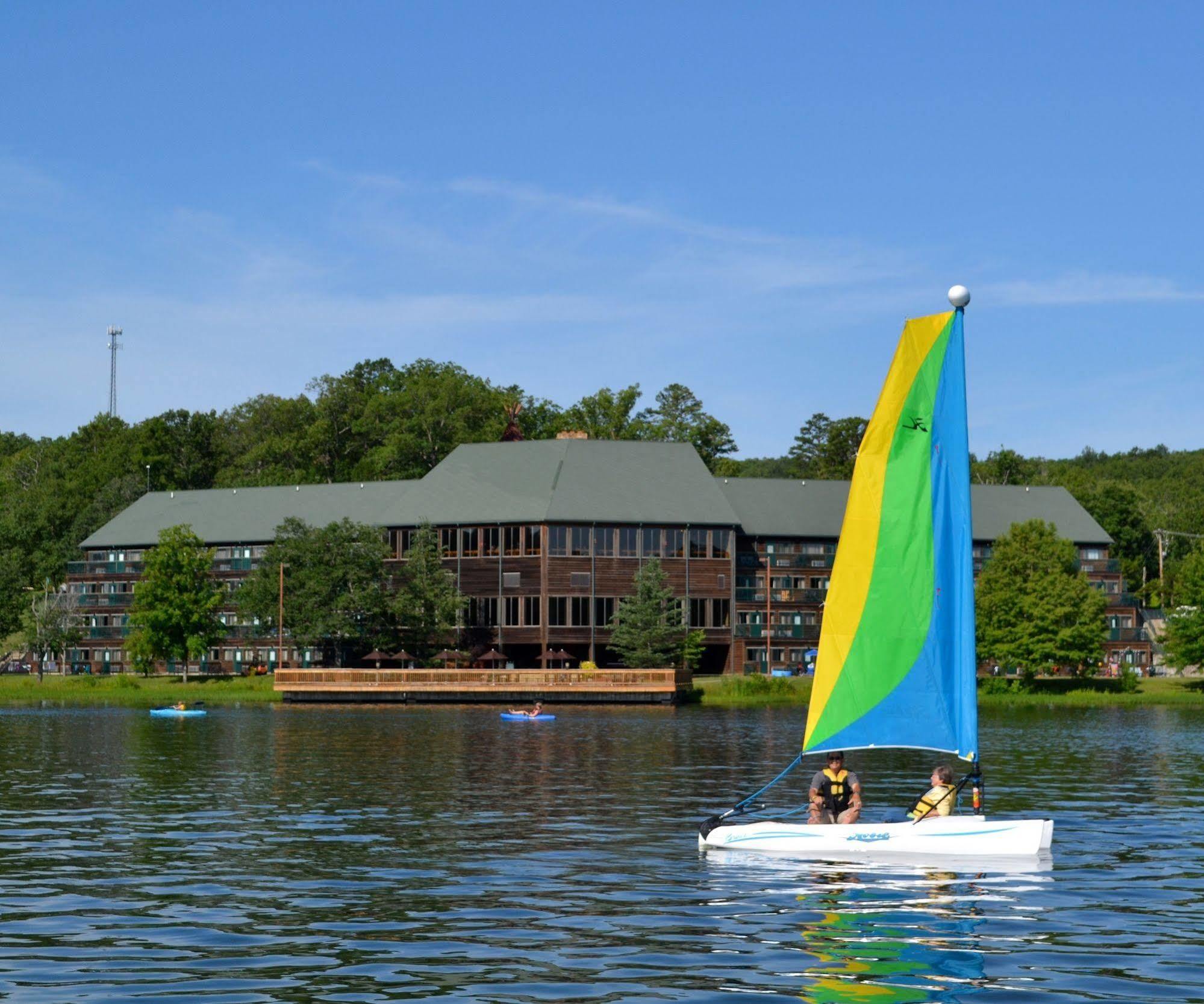 Ymca Trout Lodge Potosi Exterior photo